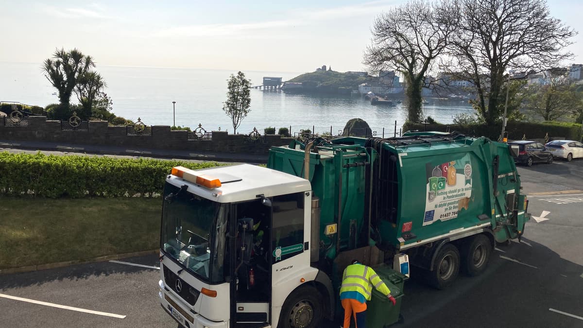 Details of changes to bin collections in Pembrokeshire this Bank